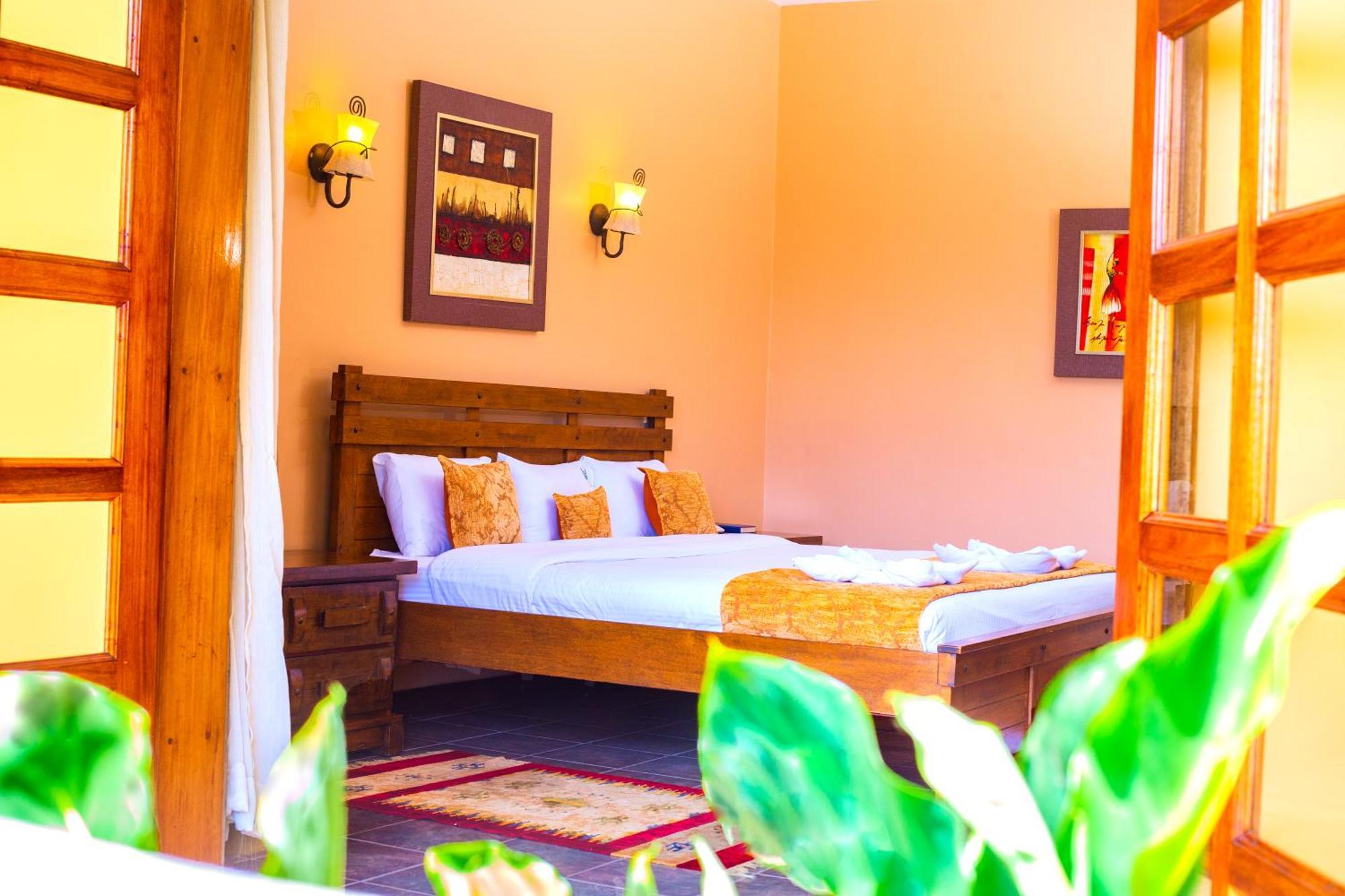 Mountains Of The Moon Hotel Fort Portal 외부 사진