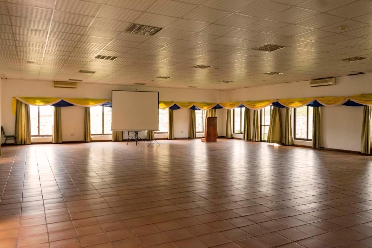 Mountains Of The Moon Hotel Fort Portal 외부 사진