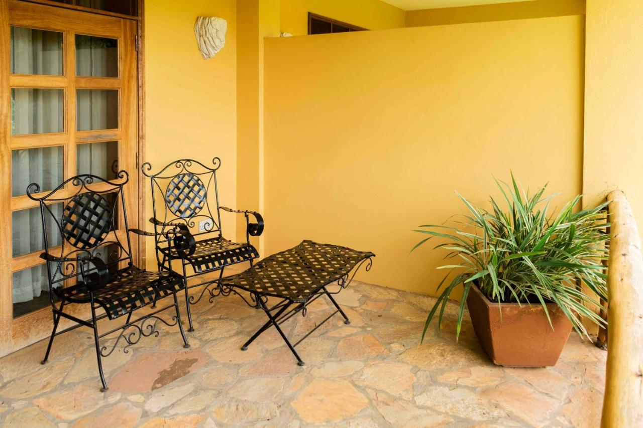 Mountains Of The Moon Hotel Fort Portal 외부 사진